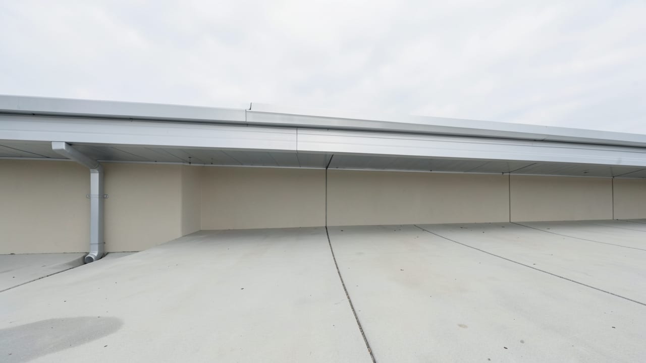 Commercial Gutter Cleaning in Lake Oswego, OR in Lake Oswego