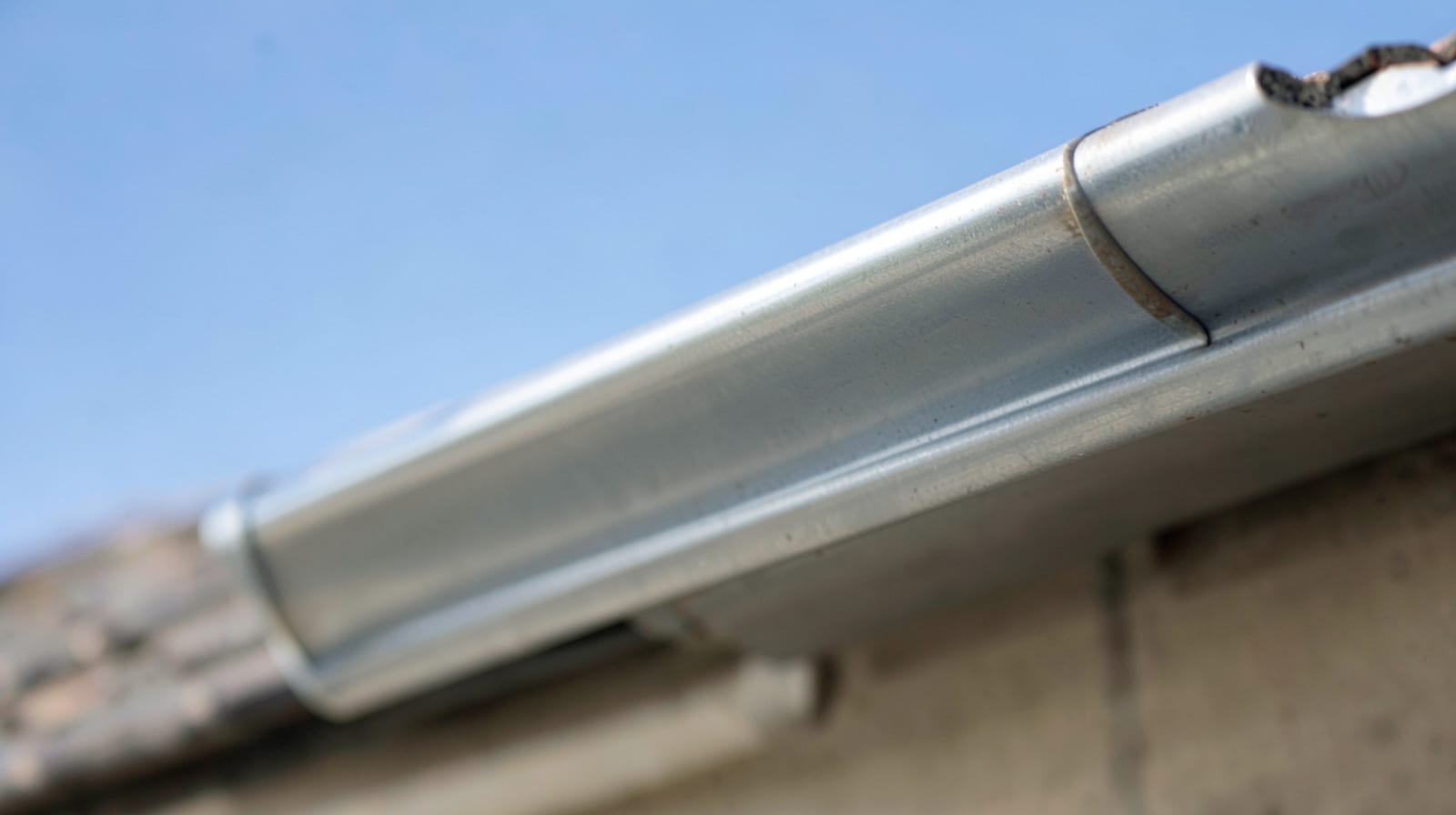 Gutter Cleaning in Lake Oswego, OR in Lake Oswego