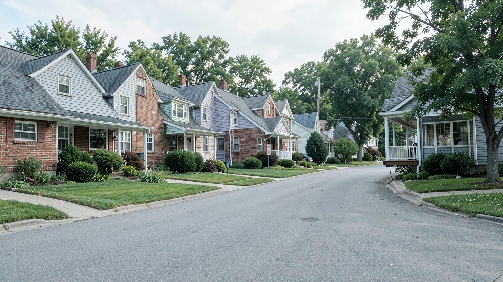 Gutter Cleaning in Baker Heights, WV in Martinsburg