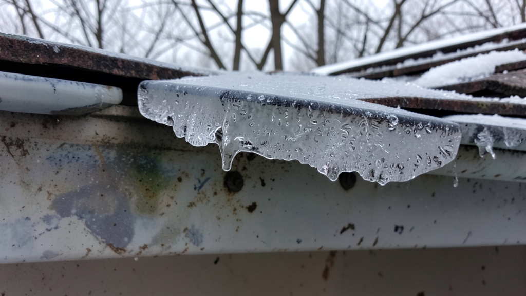 The Hidden Dangers of Clogged Gutters in Noblesville’s Fall